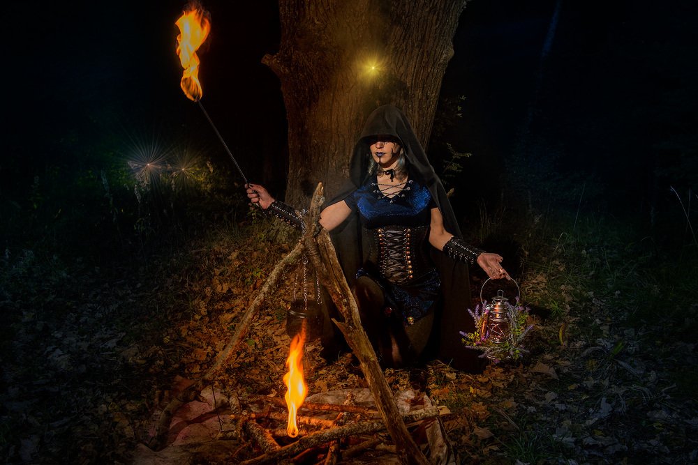 В лесу волшебном.