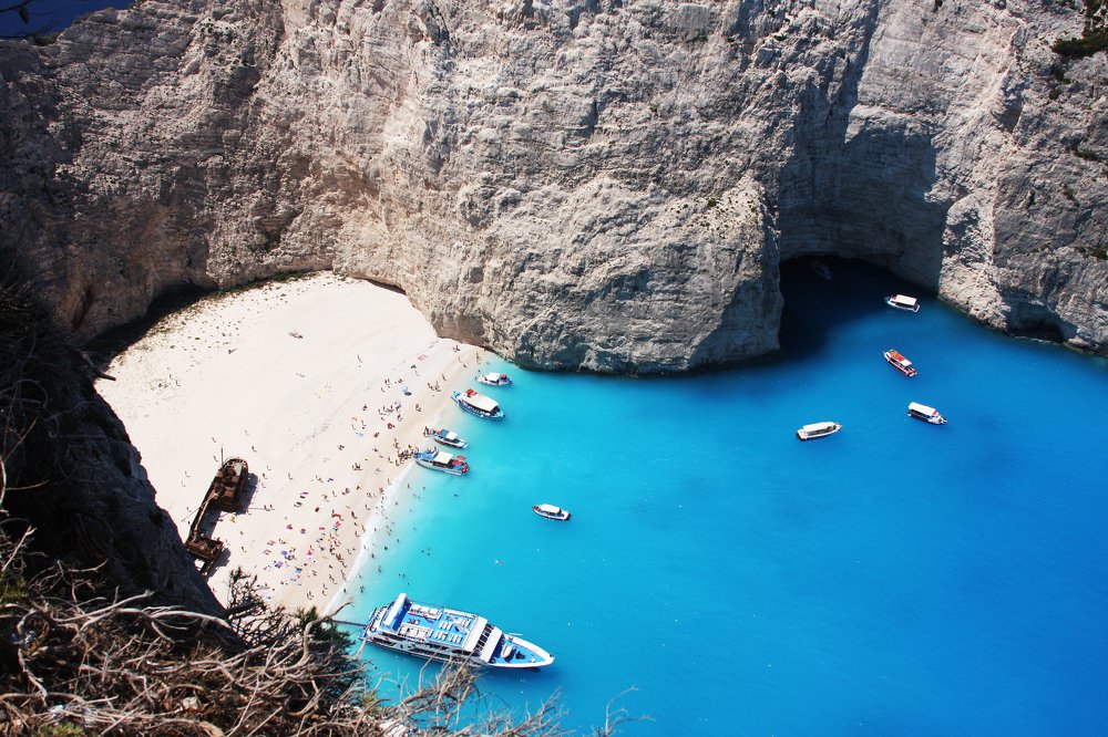 NAVAGIO BAY, ZAKINTOS ISLAND, GREECE