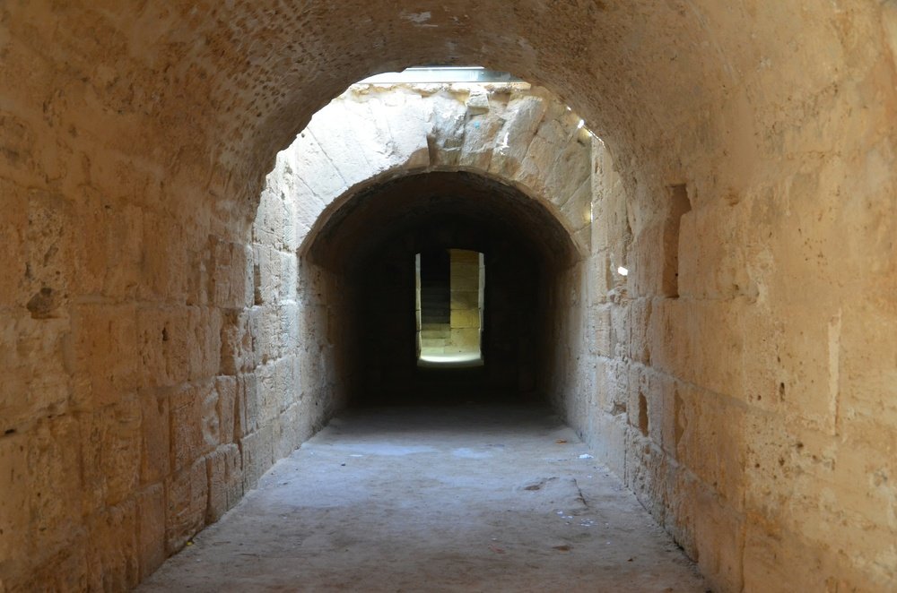 Подвалы Колизея. Тунис.