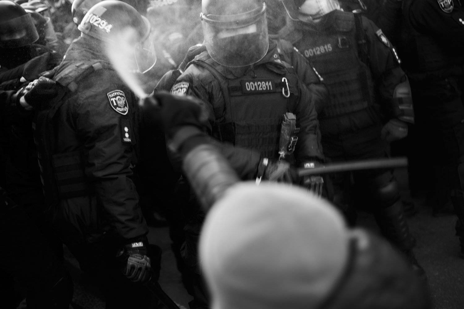 Газовый баллон в полицейских.