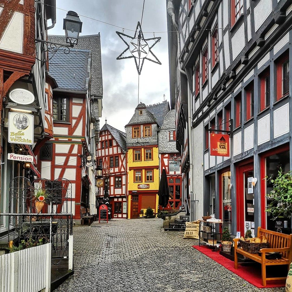 Photograph by Dmitry Shvarev