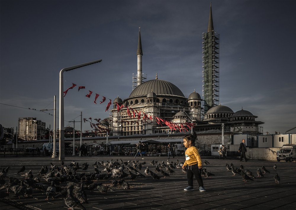 I BAMBINI IMPARANO PIU' DA COME TI COMPORTI CHE DA COSA GLI INSEGNI.