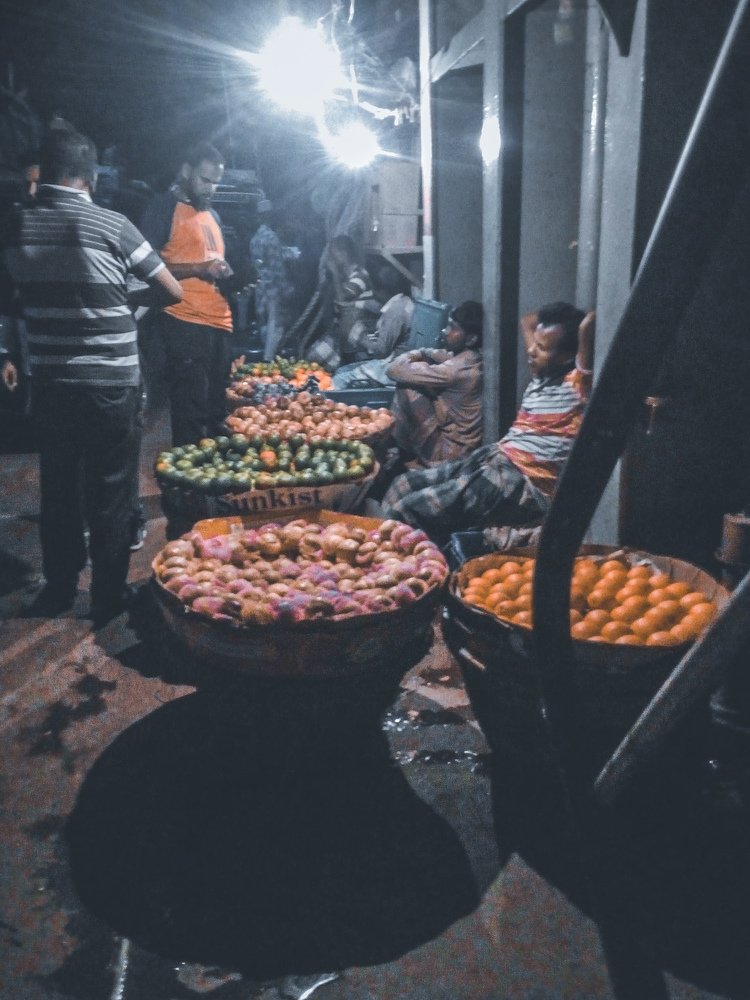 A tale of fruit sellers
