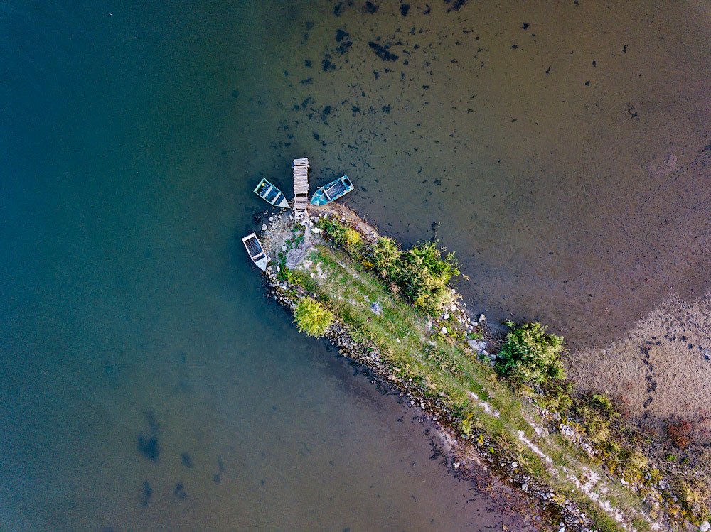 Photograph by Igor Sirbu