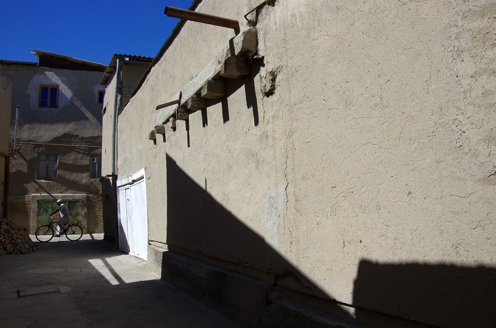 Photograph by Zilola Saidova