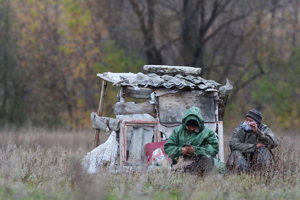В серых буднях мирской суеты...