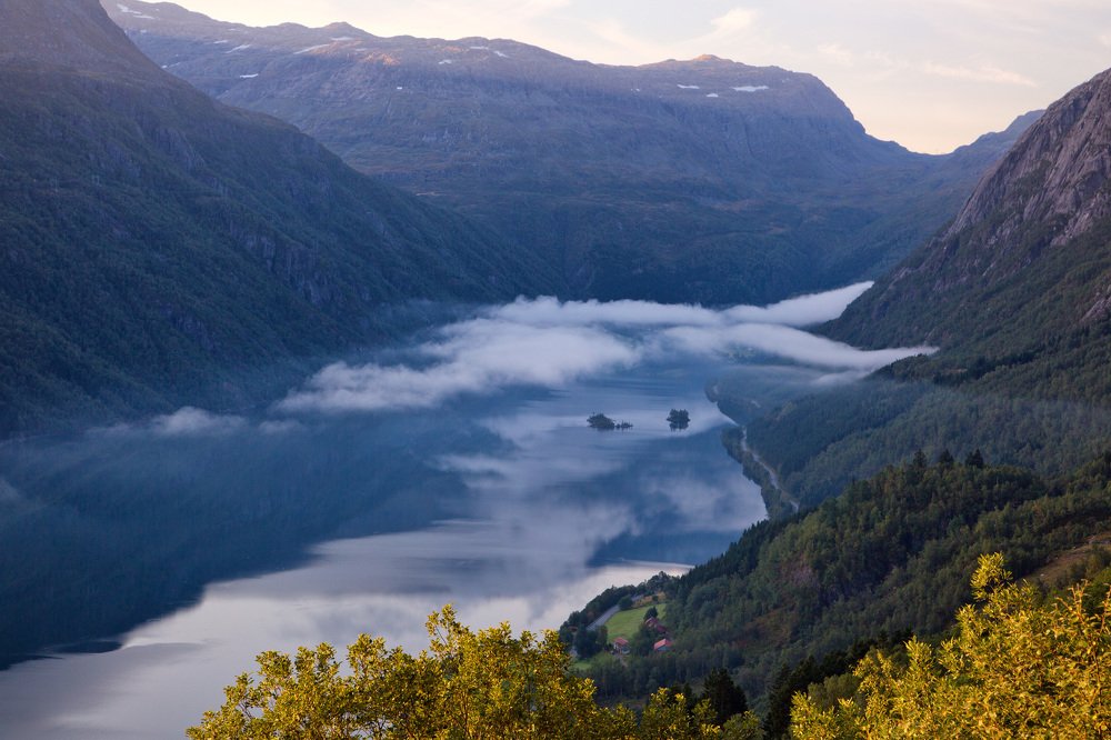Выше облаков.