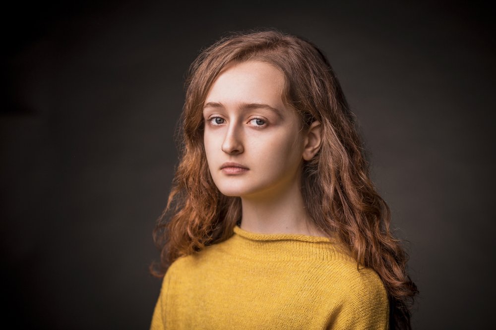 Портрет модели без мейкапа.