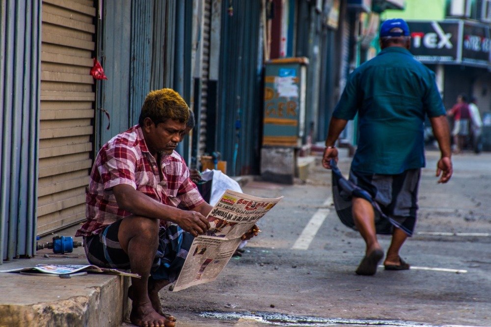 Street News Paper Reader