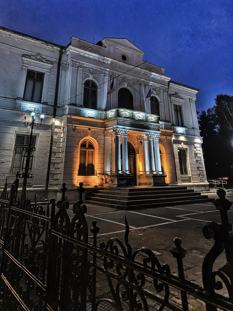 Photograph by Calestru Gheorghe