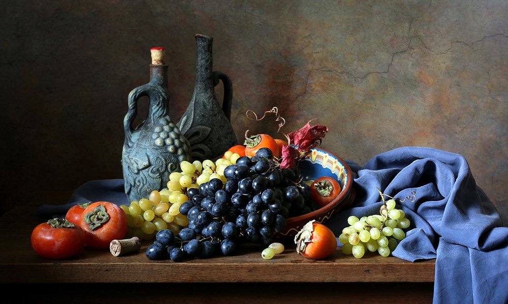 Виноград и хурма