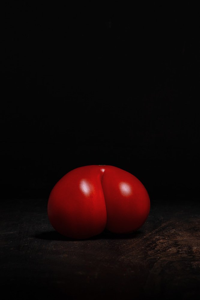 Monster Tomato Generous rump