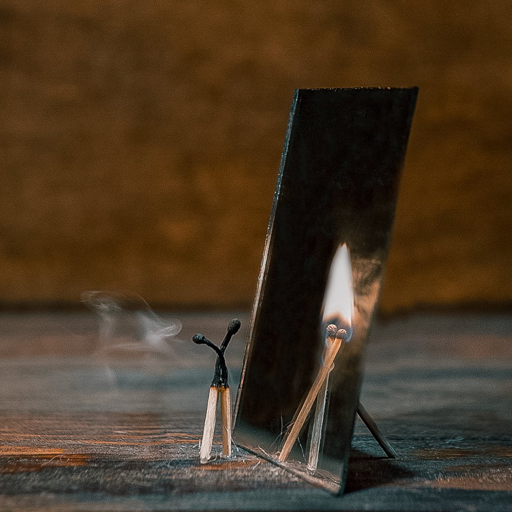 Photograph by Bogdan Lamanov