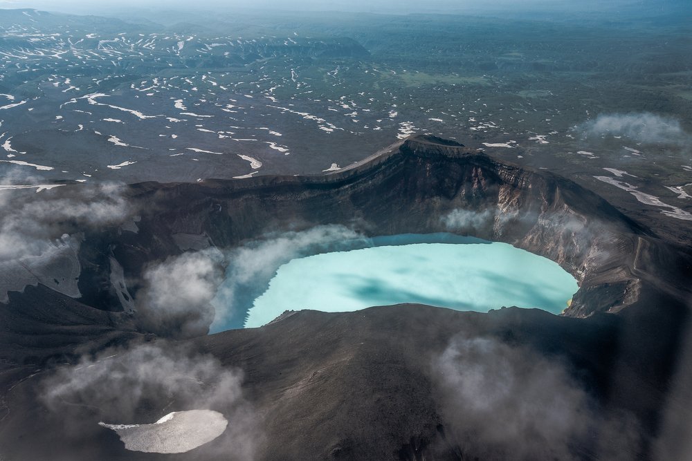 Кислотное озеро вулкана Малый Семячик
