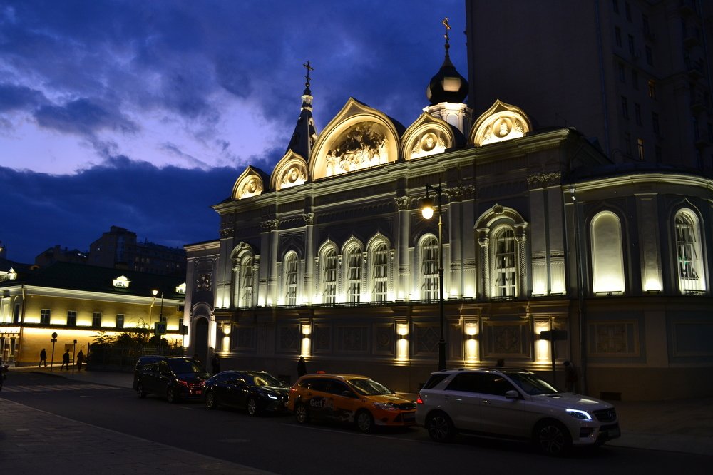Храм Успения Пресвятой Богородицы на Успенском Вражке