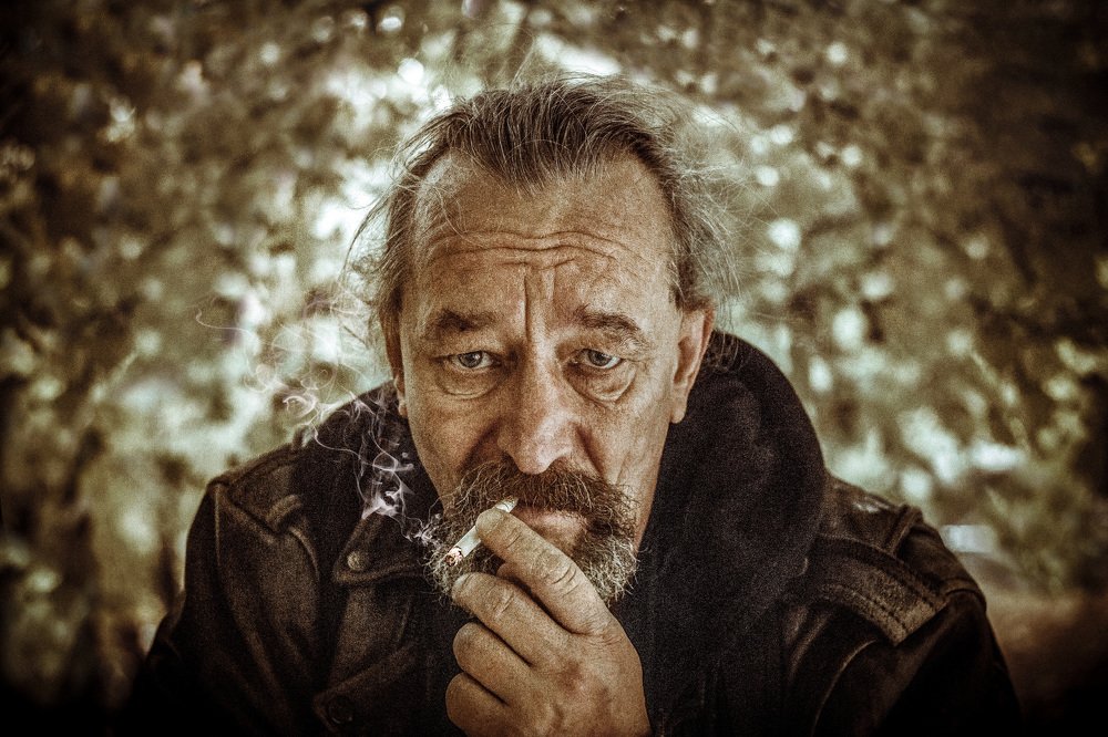 Закурим, дядя! ...