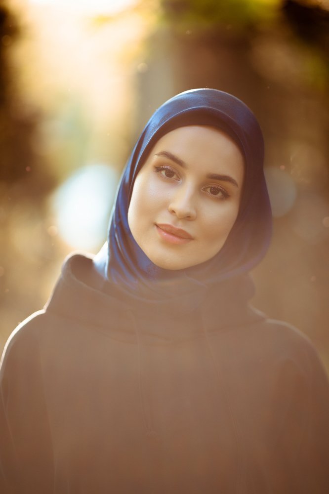 Простой портрет девушки.