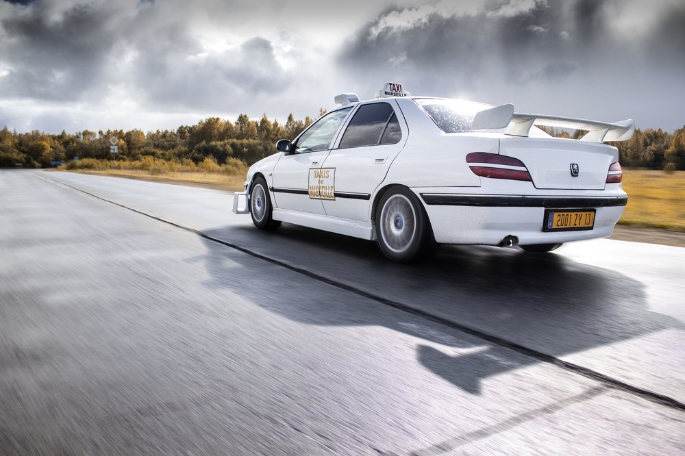 Peugeot 406 из фильма "Такси"