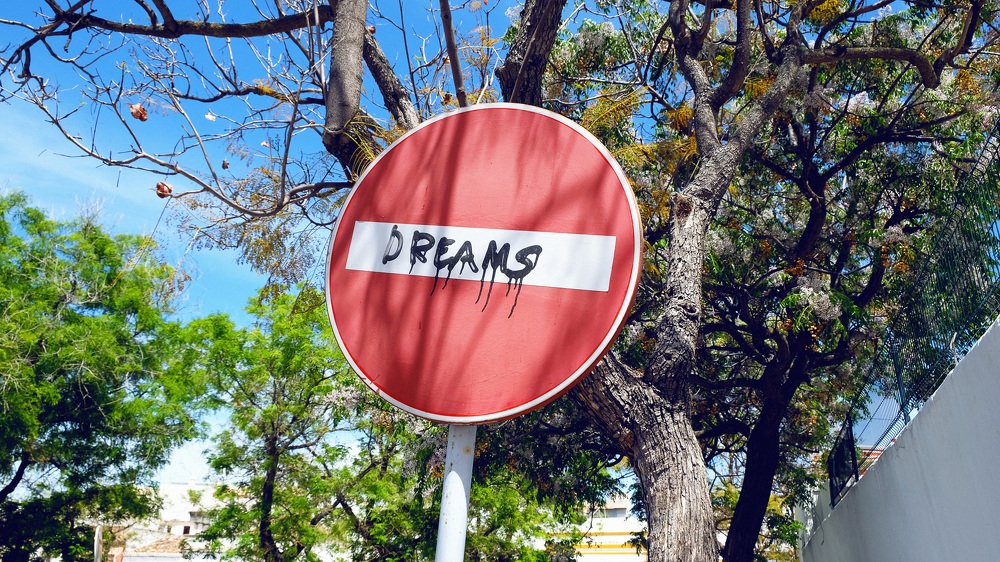 Dream on (Мечтай)