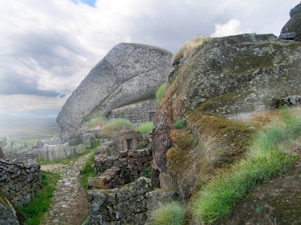 Португальские развалины(Монсанта)