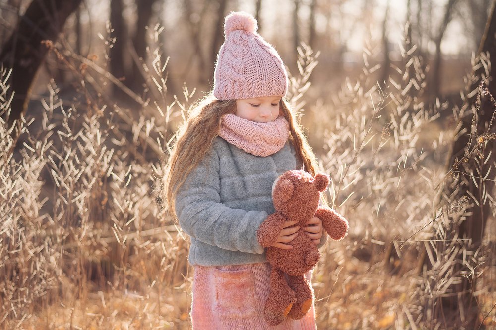 Девочка и мишка