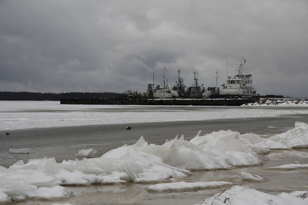 Хмурый январь