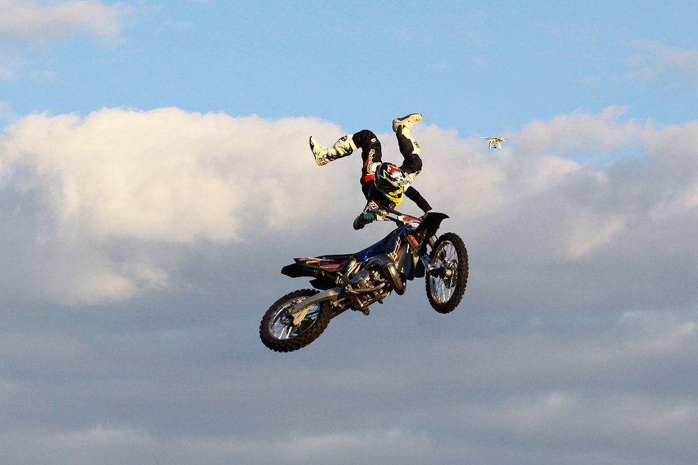 Мотоакробатоэкспрессия