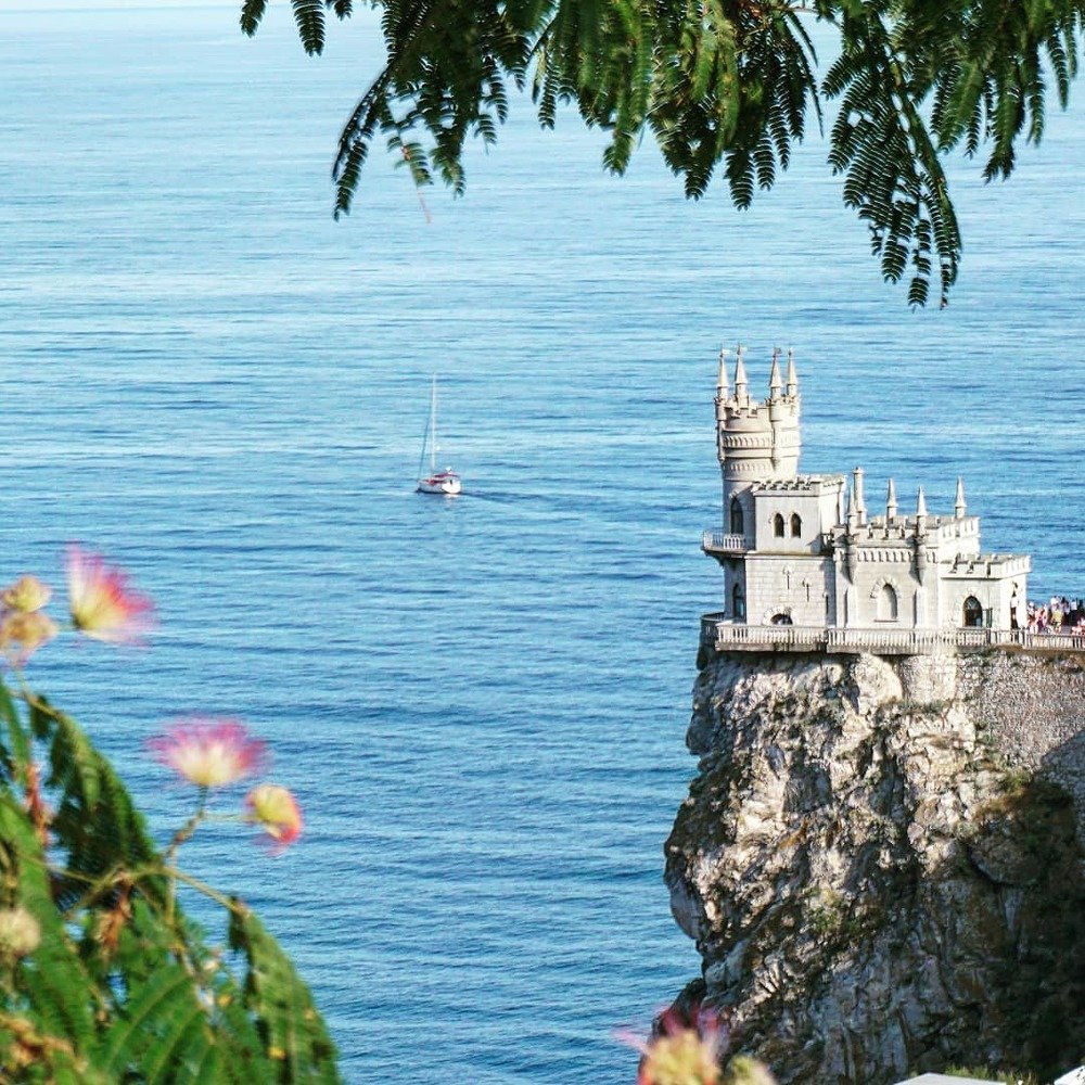 Парус одинокий