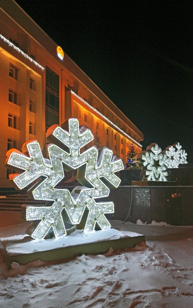 Photograph by Leonid Pakhomov