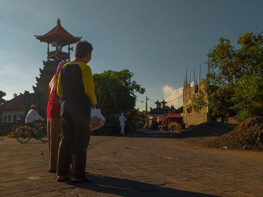 Morning at Little Village