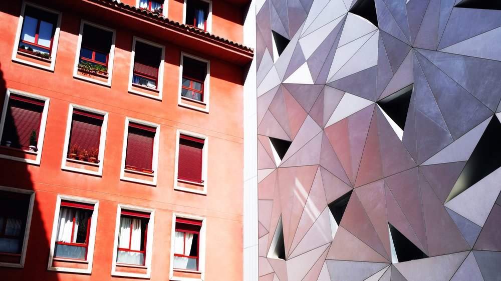 Традиции или будущее (Tradition or future)