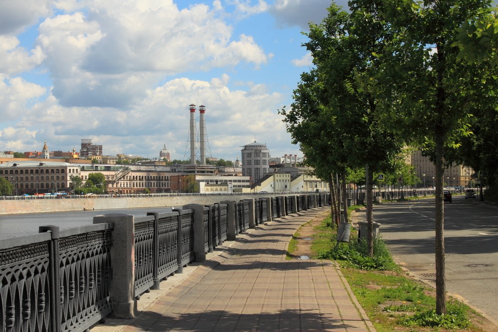 Городская набережная