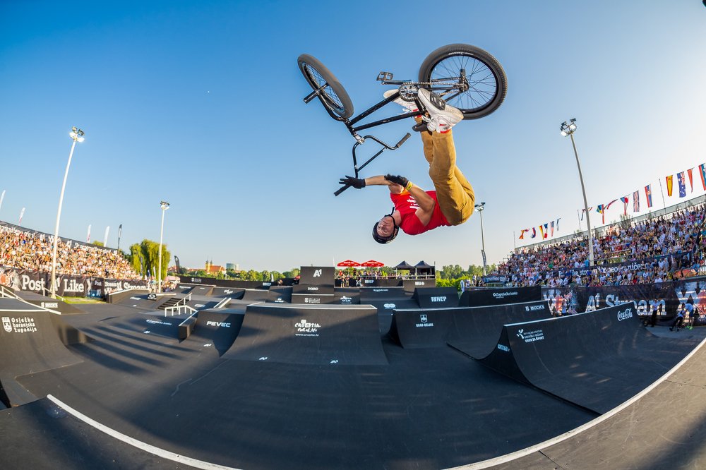 Photograph by Samir Kurtagić