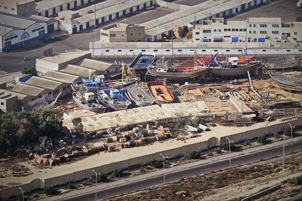 Марокко. Ремонт рыбацких лодок.