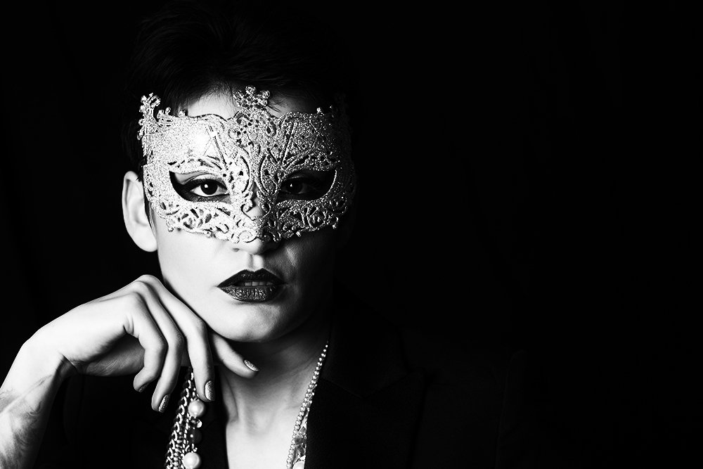 Звезда маскарада