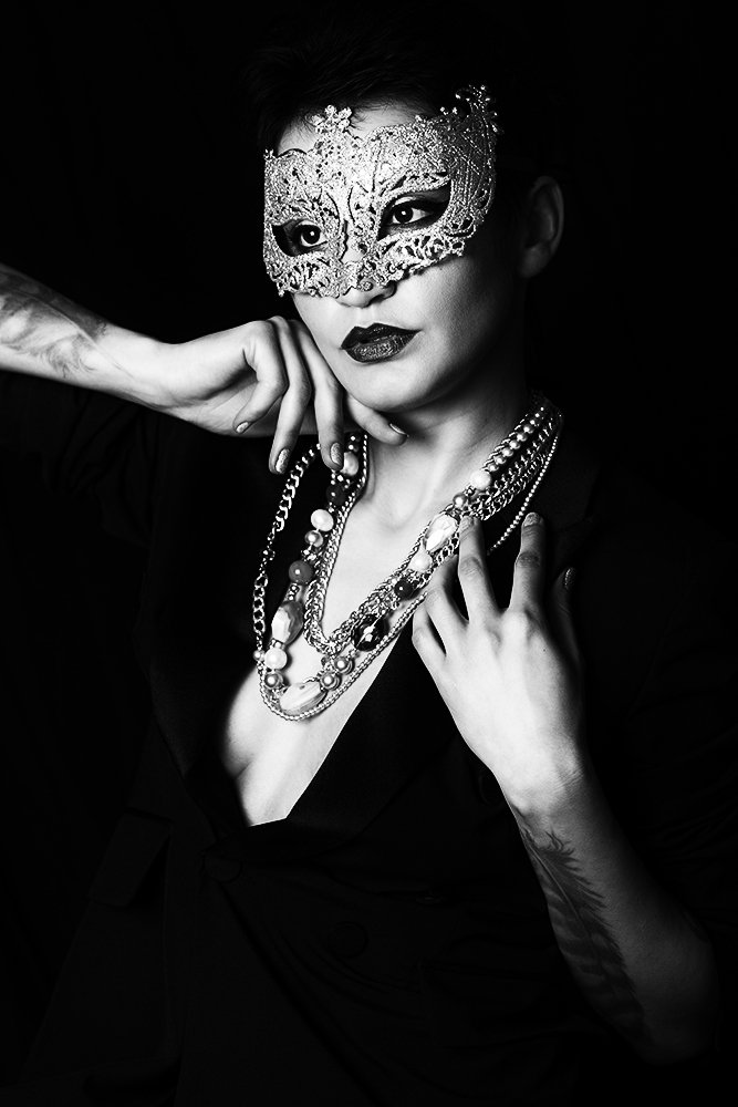 Звезда маскарада