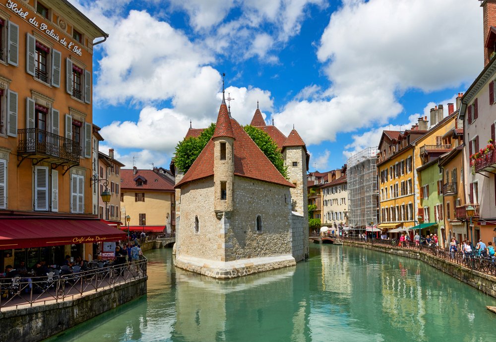 Photograph by Elena Turkov