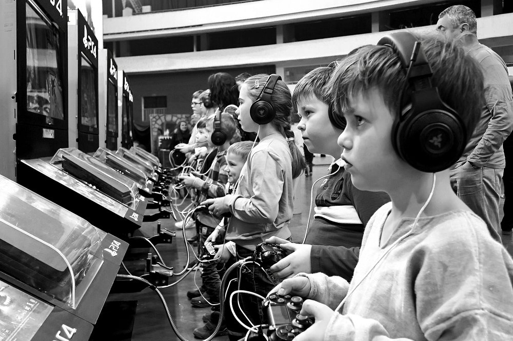 Юные геймеры