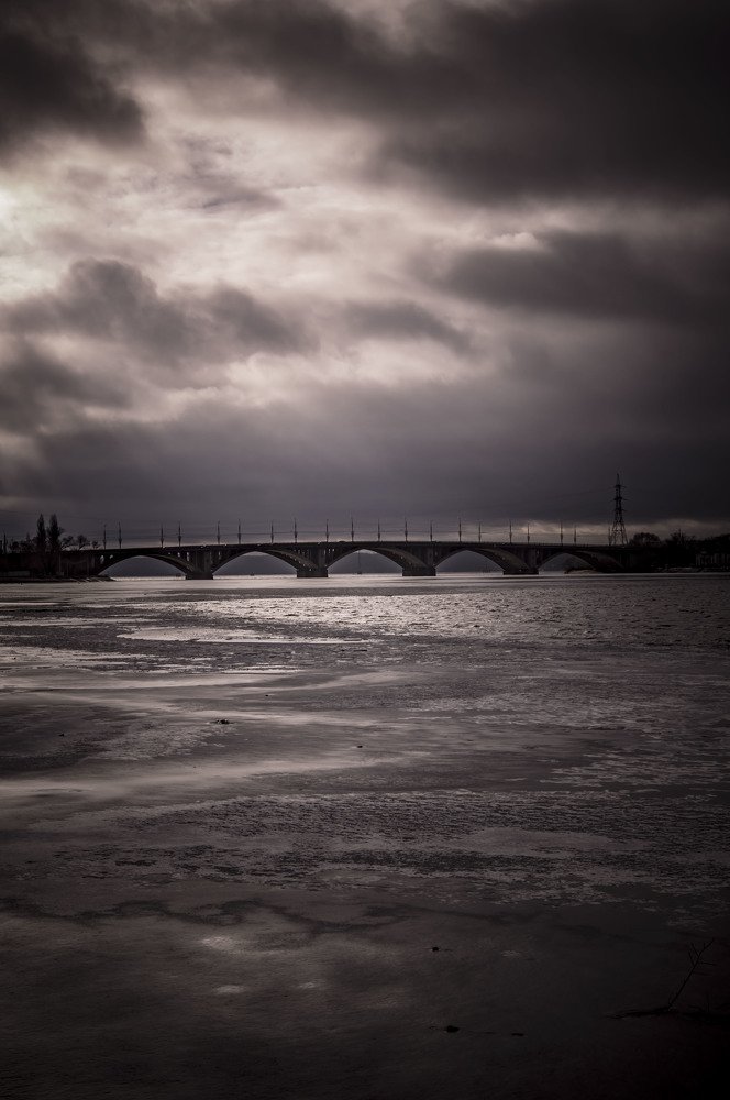 Тучи над городом встали