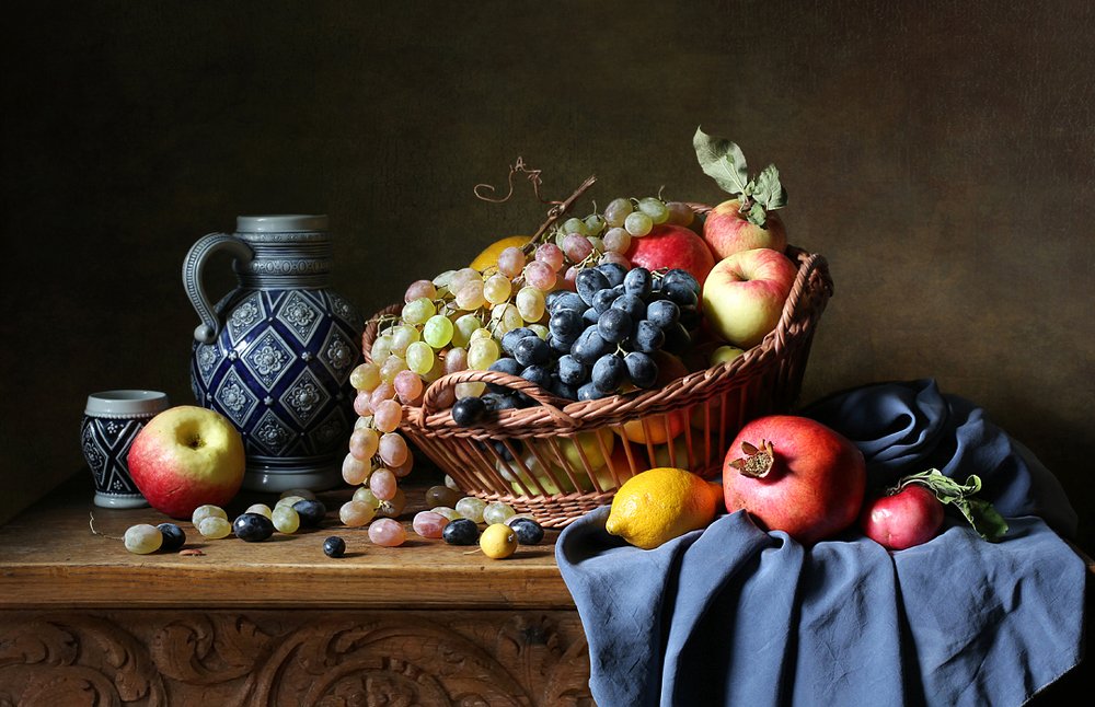 Корзина с фруктами