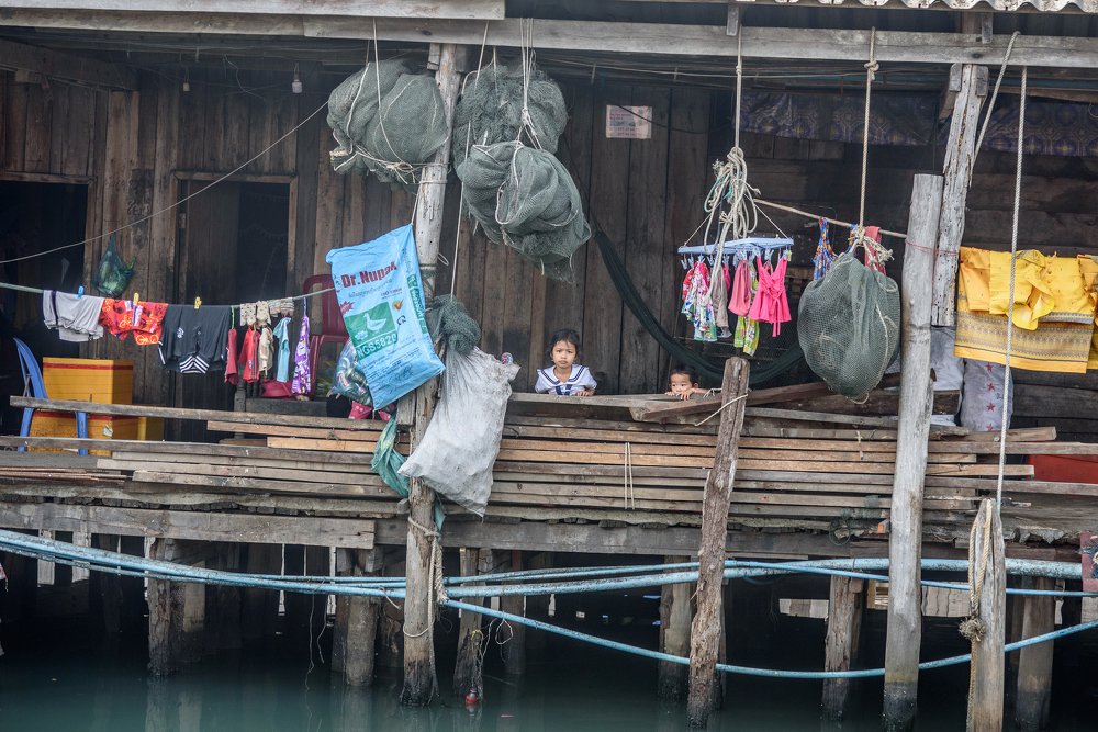 Photograph by Yan Razhkovetsky