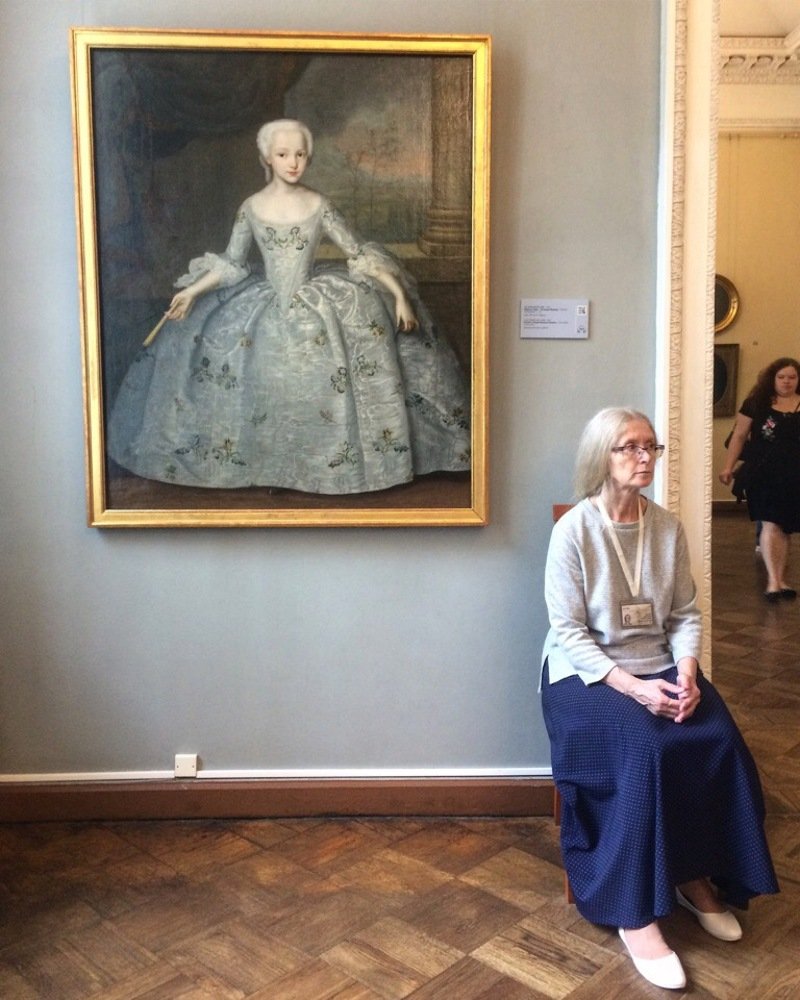 Родственники.