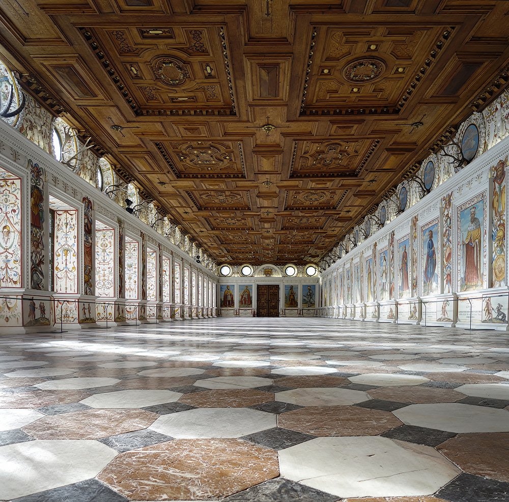 Пол и потолок (Floor and ceiling)