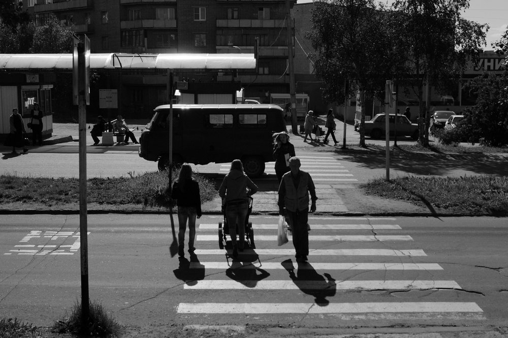 На пешеходном переходе