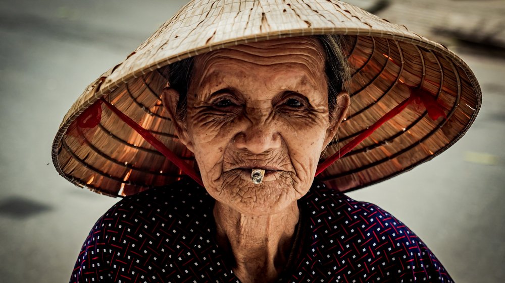 Bà Hoi An ( Grandma Hoi An)