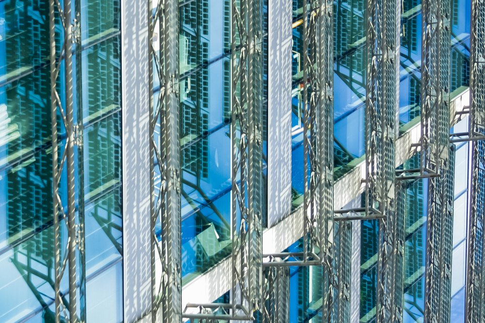 city ​​windows on a sunny day, city landscapes