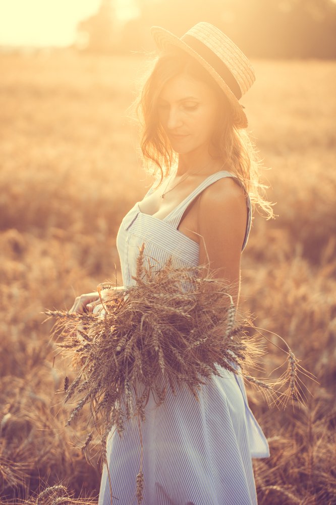 В лучах вечернего солнца