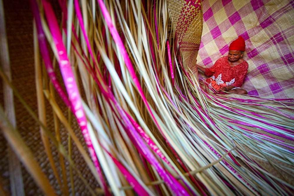 Making traditional woven mats