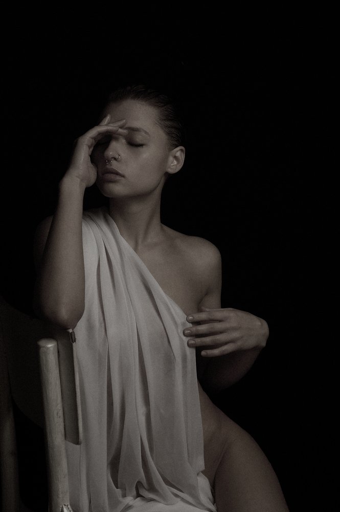 Женское тело.