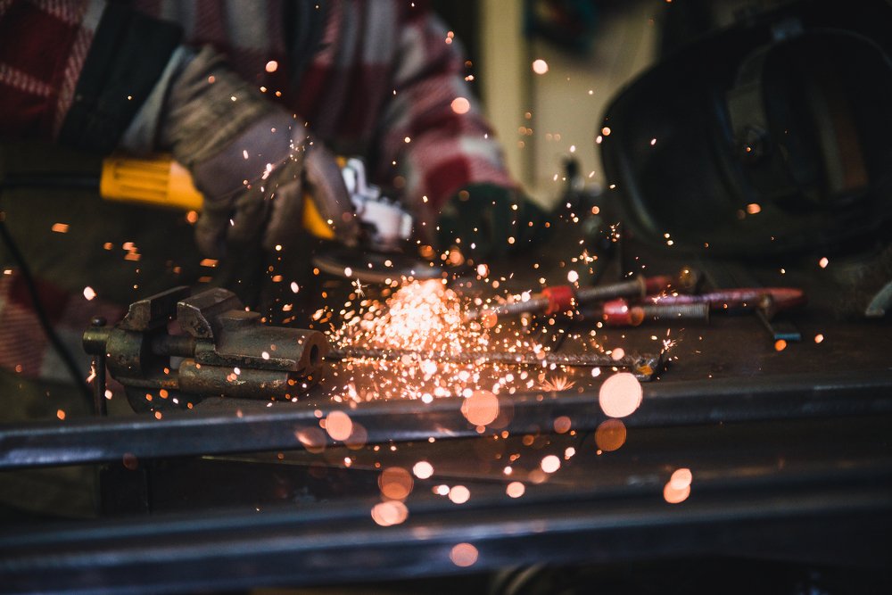 Движение света